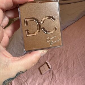 NIB Dominque Cosmetics silk tone Cream Bronzer med tan